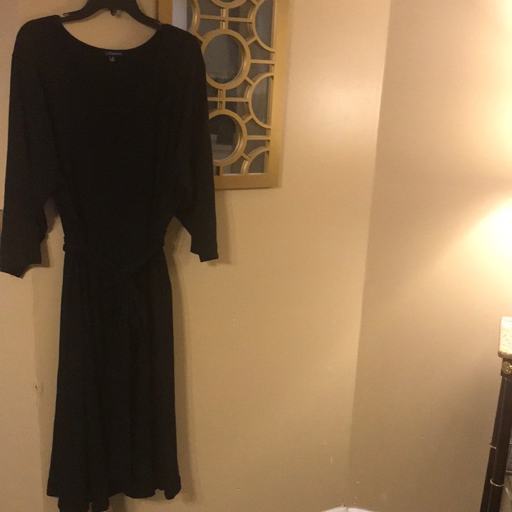 L.Hansen 3x black maxi dress looped belt cinched around the waist